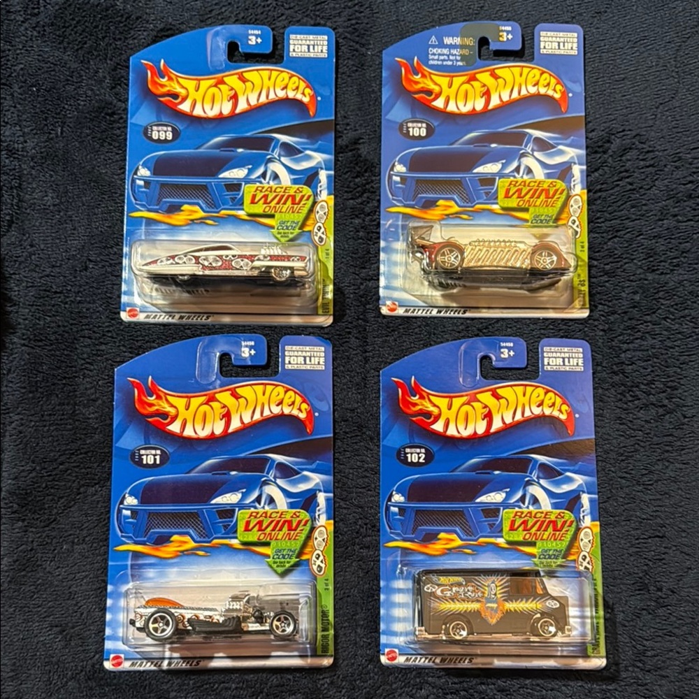 Hot Wheels set of 4 Grave Rave Series cars